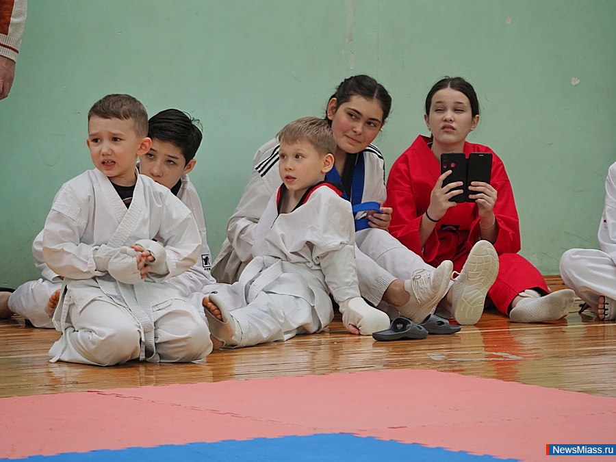 ������ �������������� ���� �� ������� ������ � ������. � ������������� ������� ������� ����� ����� ����������� �� �����, ��������� � ������