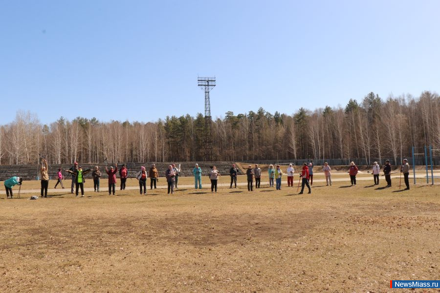     "10 000   ".      ""    