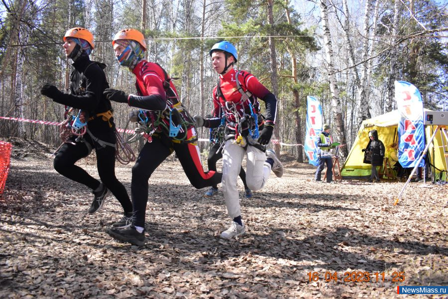      .  300           " - 2023"