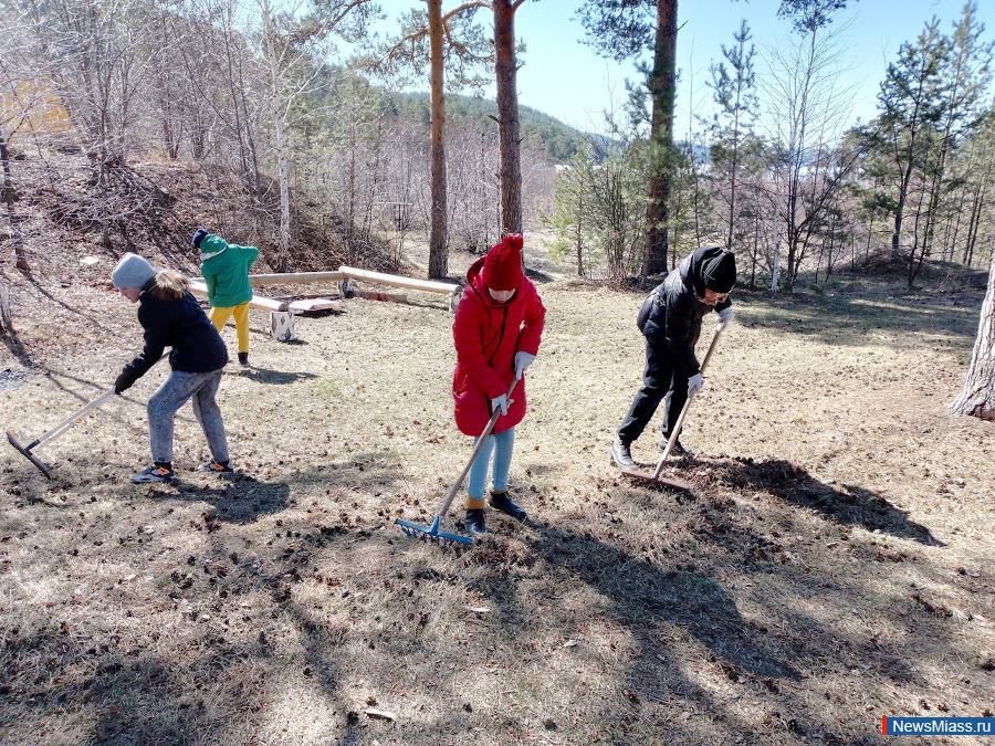     "  "   .         ,  ,    