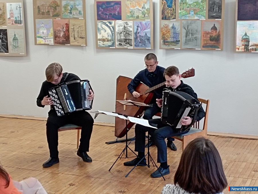 ���� ��������� ������ �������� ��������� ������. � ���� ��������� ���������� ��������� �������� �������� ��������������� ��������� ��� � 4