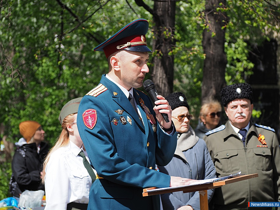 � ������ ��� ��������� ����� ������� �������� "������ � ����". ������������ ������������ � ���� ������� ������ ��������� �������� ������ - ���� ����������, ����� ������ � ����� �����