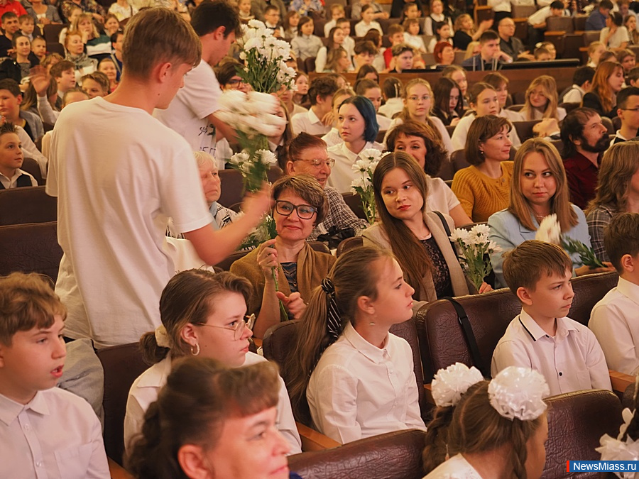 "��������� �����������" �������� �19 ������ � ������. �������� � ������� ������� ����� �������� ���� � ���������� ���� ����� � ������ ������ � �������� ��������