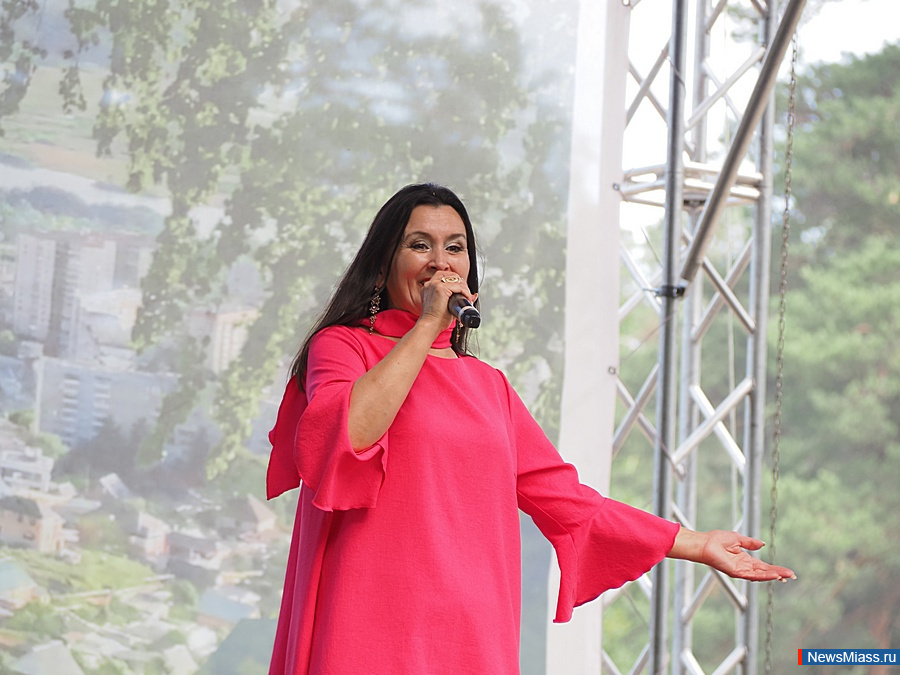 ����� ������� �������� ���� � ������. �� ������������ "�������� �����" � ����� ������������ ��������� ����� ������� � ������ ������