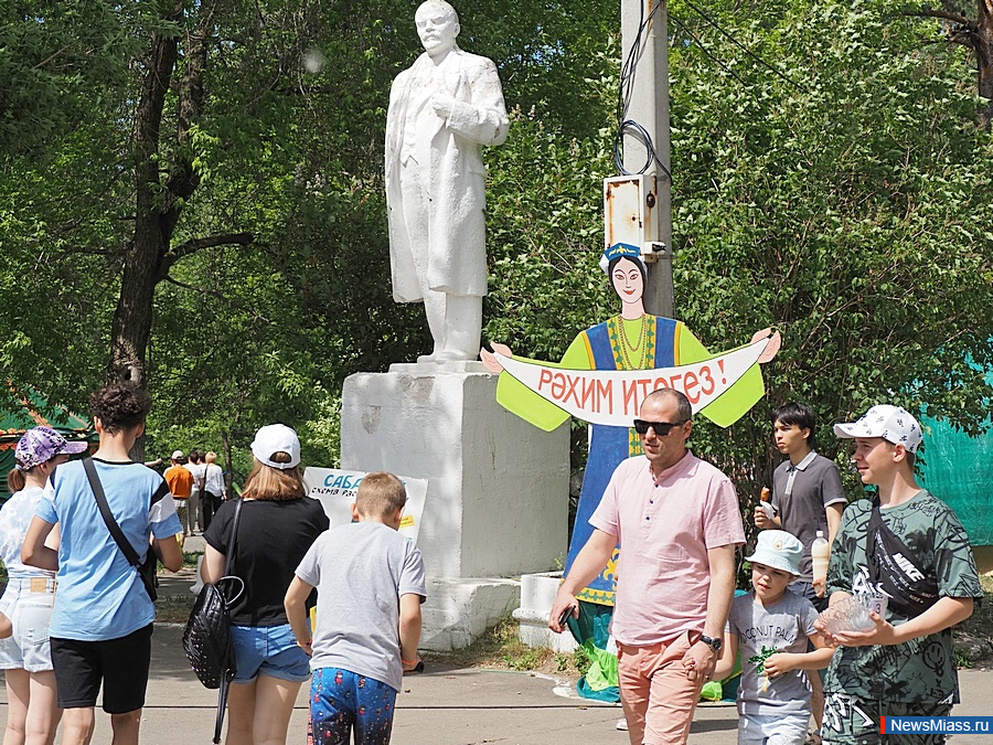 ����� ������� �������� ���� � ������. �� ������������ "�������� �����" � ����� ������������ ��������� ����� ������� � ������ ������