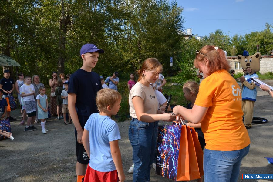   ""    " ".        "  "