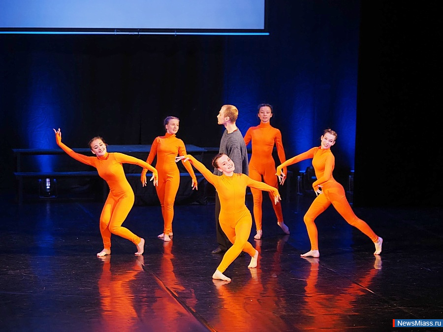 -     .        "      "