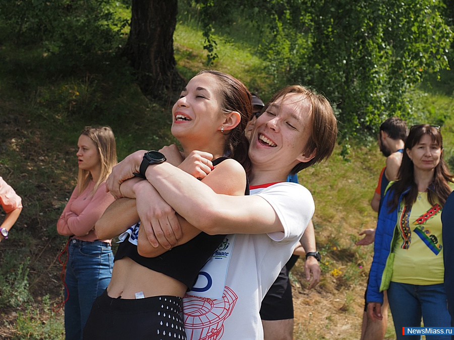  31-     "  ".       400    