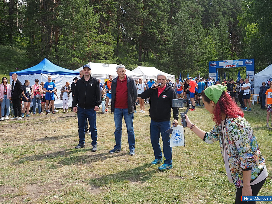  31-     "  ".       400    