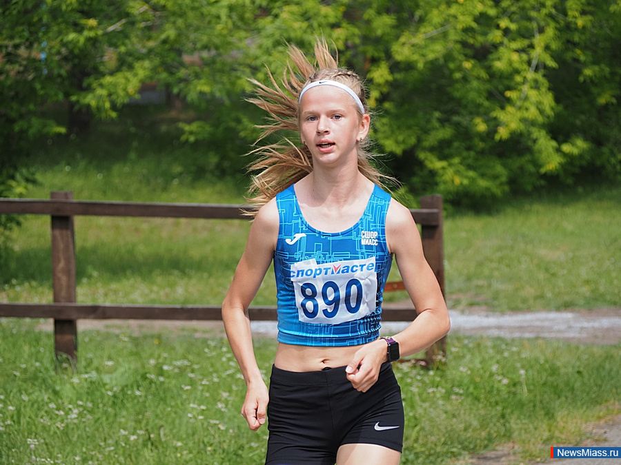  31-     "  ".       400    