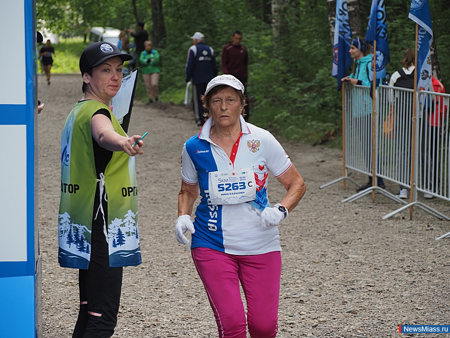  31-     "  ".       400    