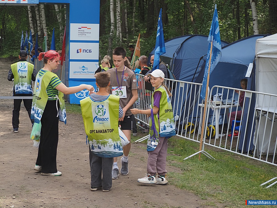  31-     "  ".       400    