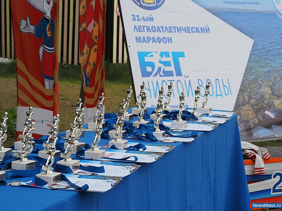  31-     "  ".       400    