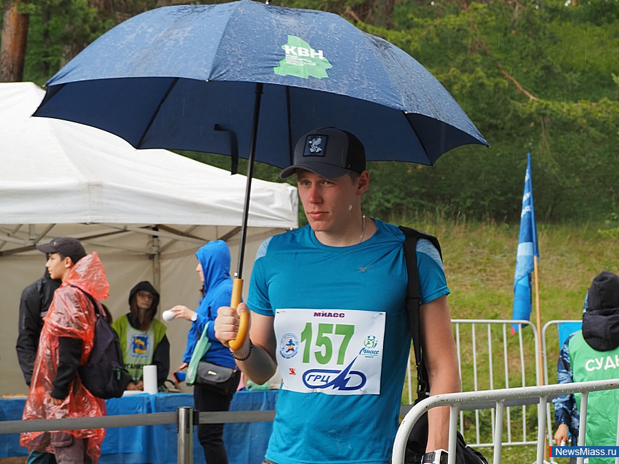  31-     "  ".       400    