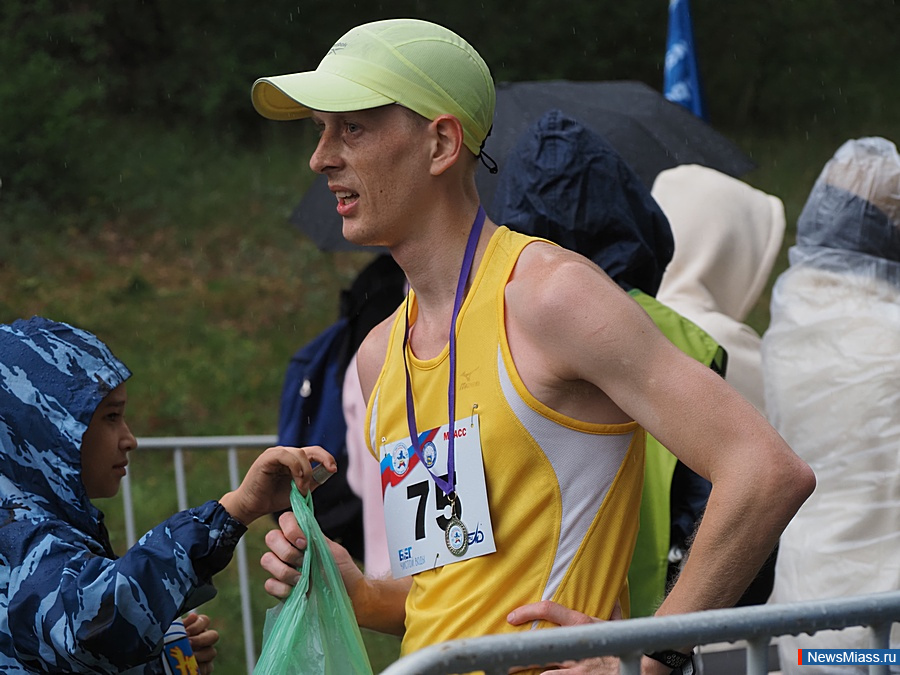  31-     "  ".       400    