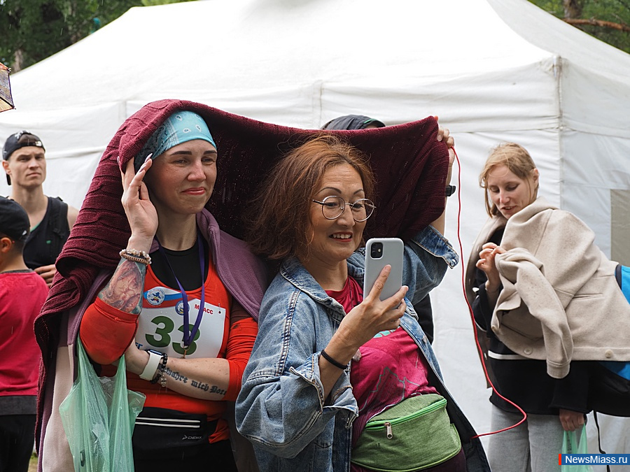  31-     "  ".       400    