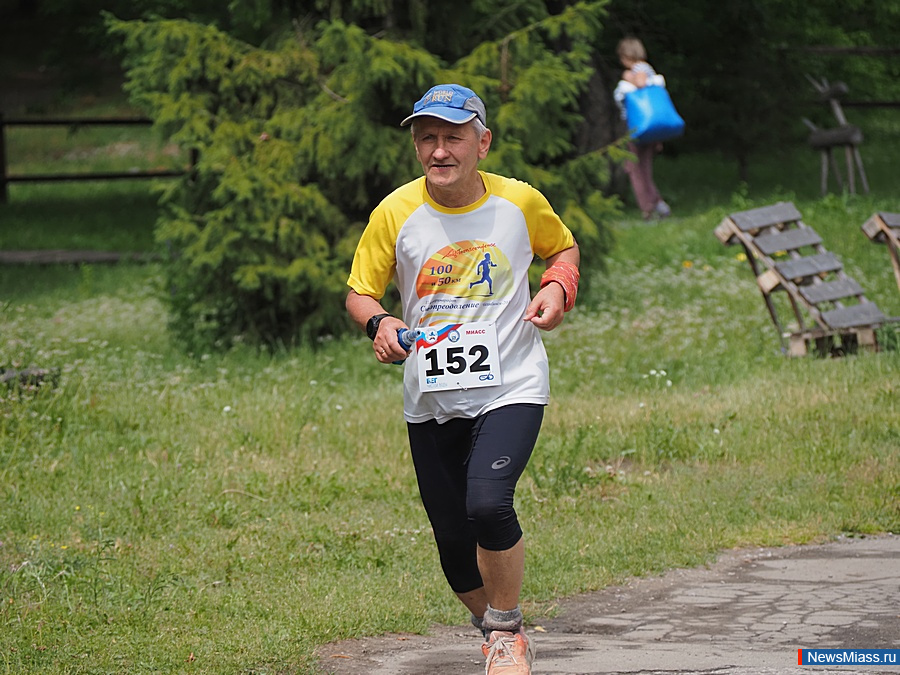  31-     "  ".       400    