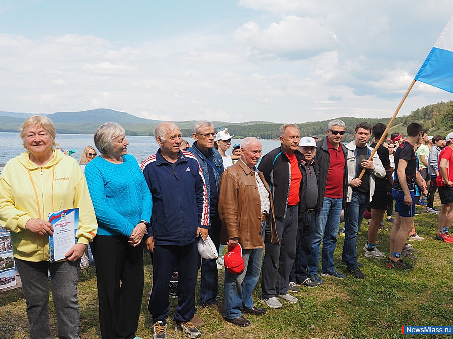  31-     "  ".       400    