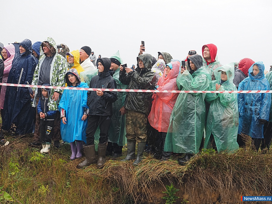 ��������� "����" ������ ����-����� � �����. ������ ������ �������� � ����� ��������, �������������� ��������� "����", ��������� "������" �� ������������� �� ����-������ "��������� �����"