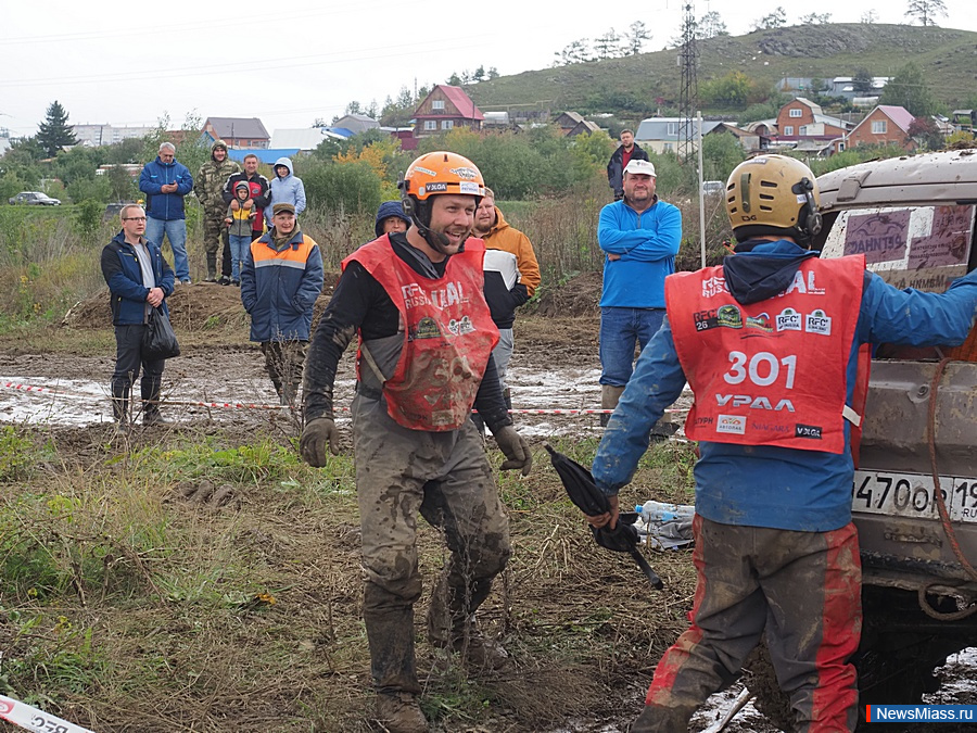 ��������� "����" ������ ����-����� � �����. ������ ������ �������� � ����� ��������, �������������� ��������� "����", ��������� "������" �� ������������� �� ����-������ "��������� �����"