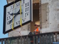 С башни на проспекте Автозаводцев сняли часы