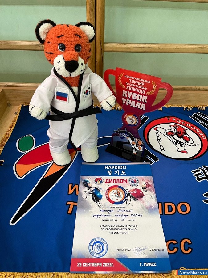    -      .          200 