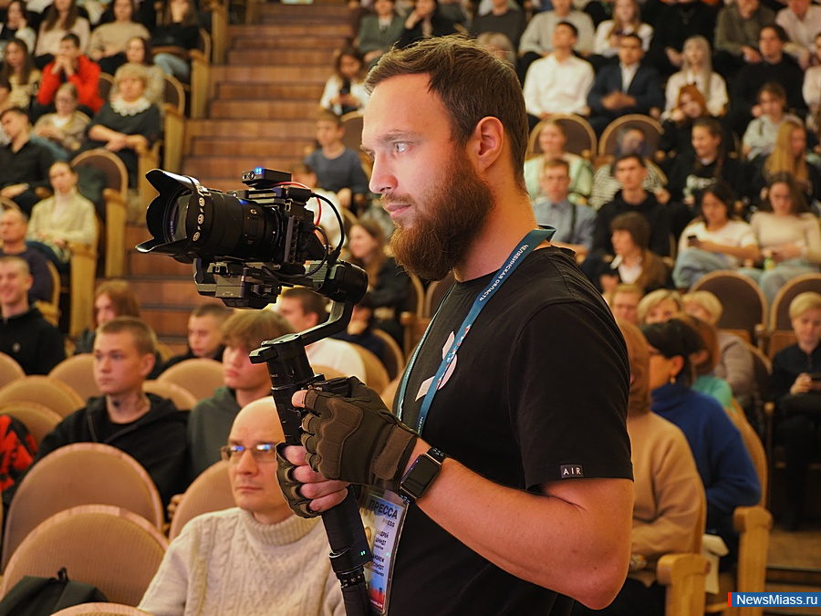  ""  " ".  ""     "  "     