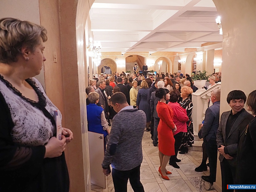        250- .  ,  ,   -   -    250- 