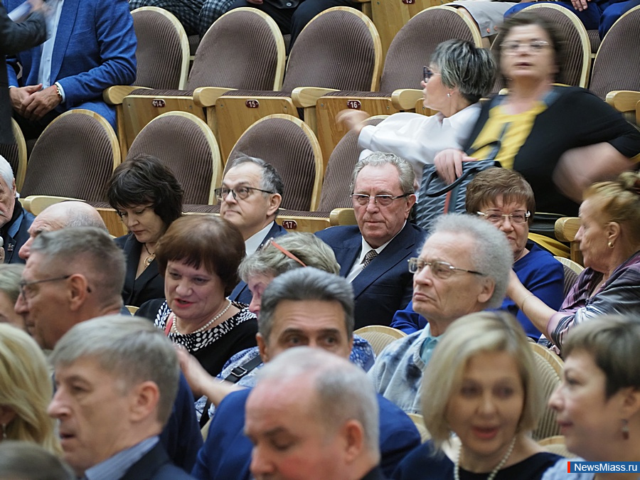        250- .  ,  ,   -   -    250- 