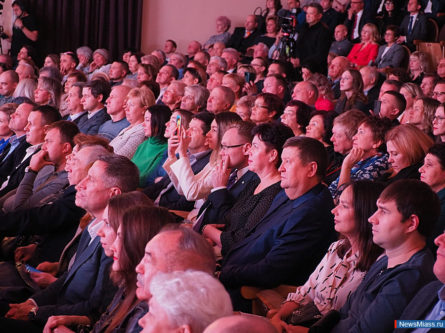        250- .  ,  ,   -   -    250- 