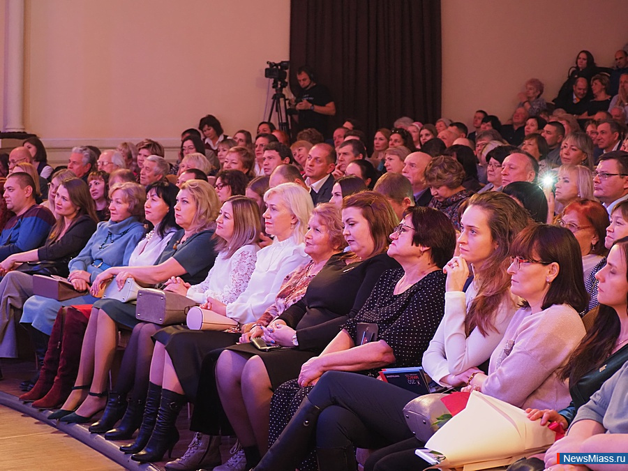        250- .  ,  ,   -   -    250- 