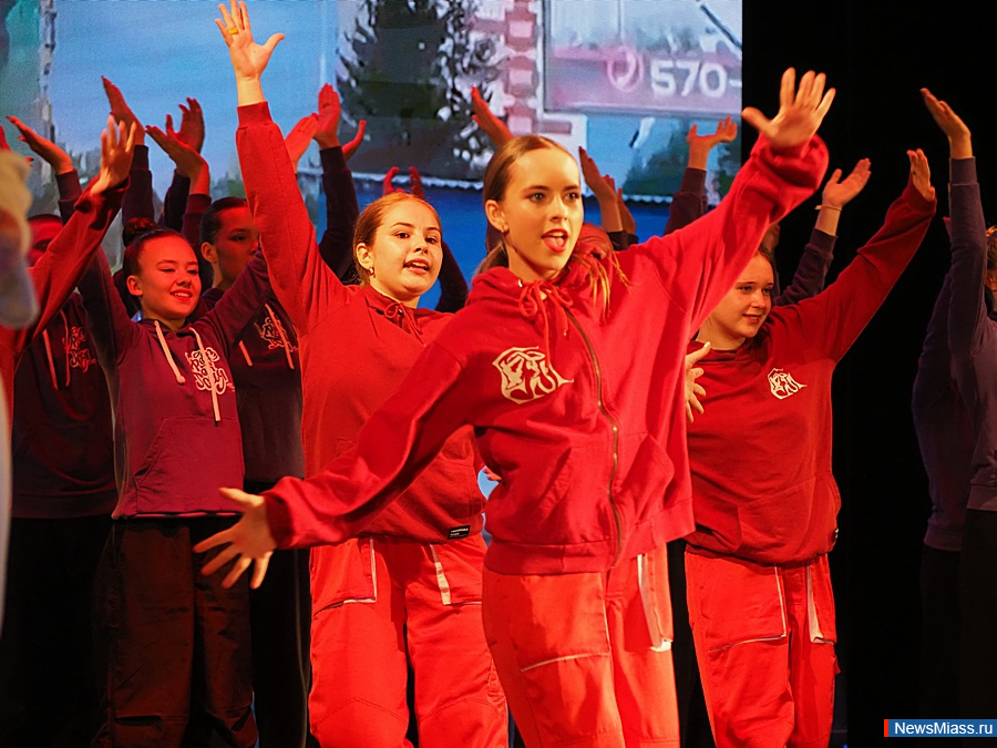 � ������ ���������� ������������� �������� � ����� 250-����� ������. ���������� �����������, ����� ������������, ������� � �������-��������� � ������� - ��� ����� ������� 250-������ ������