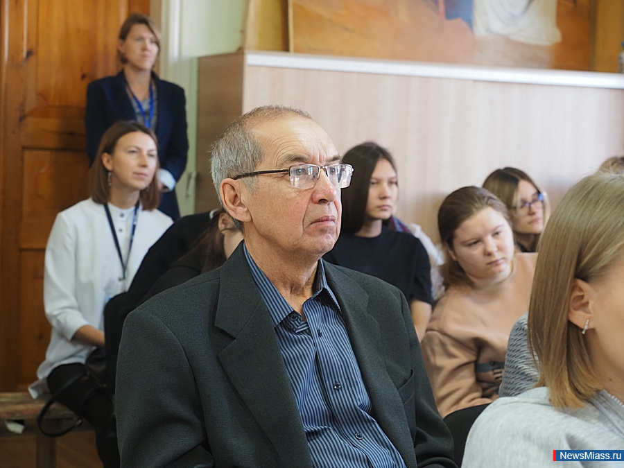 � ������ ���������� ������������� ������. � ��������� ��� ������ ��� ���������� ������� �������� ������ �������� � ����������� ��������