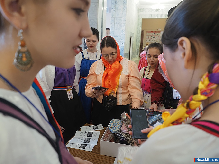 ������� "������" � ������ ������ ���������� �� ������ �������. � ������ ��������� ������������� ������� ��������� ����� "������"