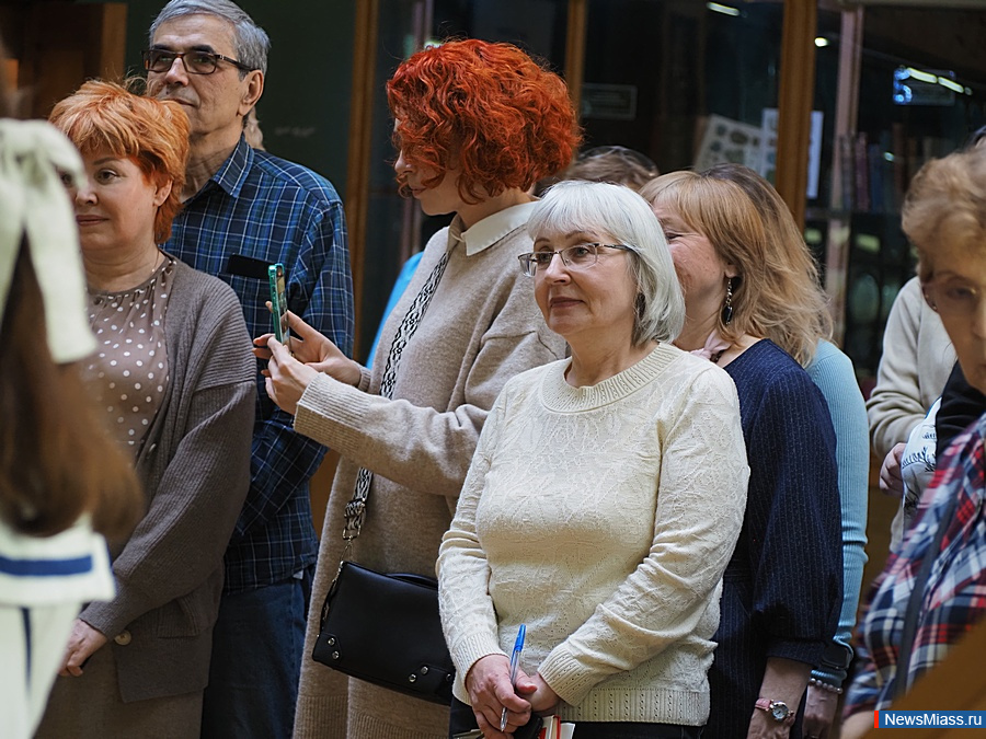 " -       ".     -,   -