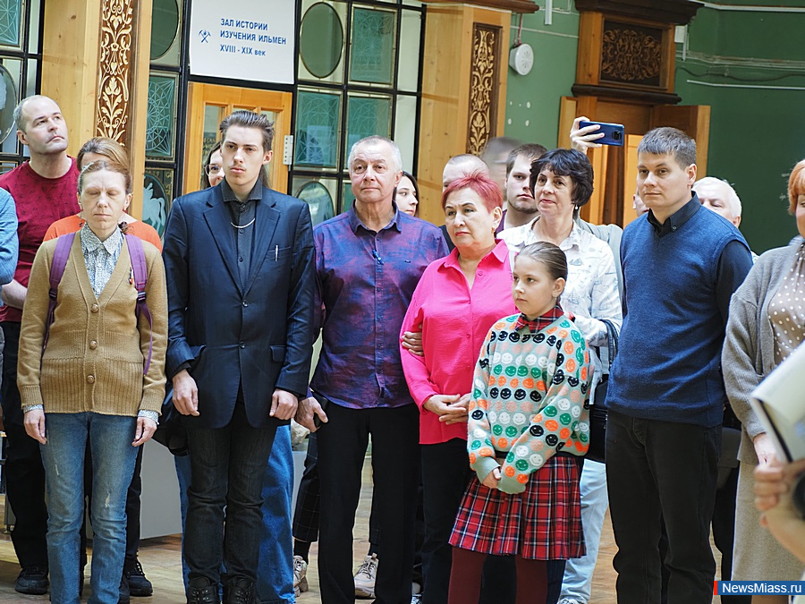 " -       ".     -,   -