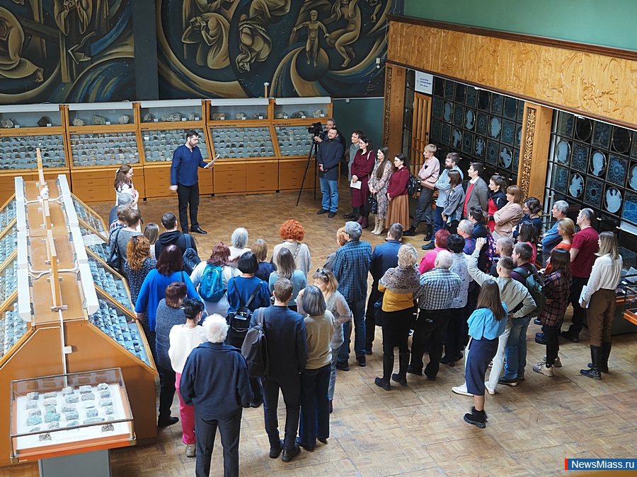 " -       ".     -,   -