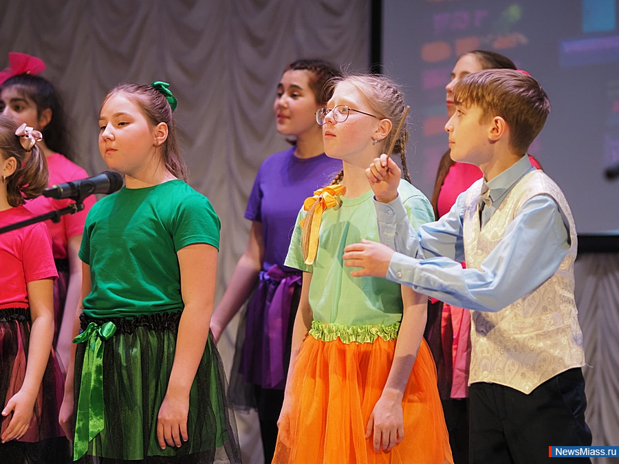 ���� ������� �� ���� �������� ��������� � ������. � ������ ��������� "�����-�������" � ������ ���������� �����-������ "��������"