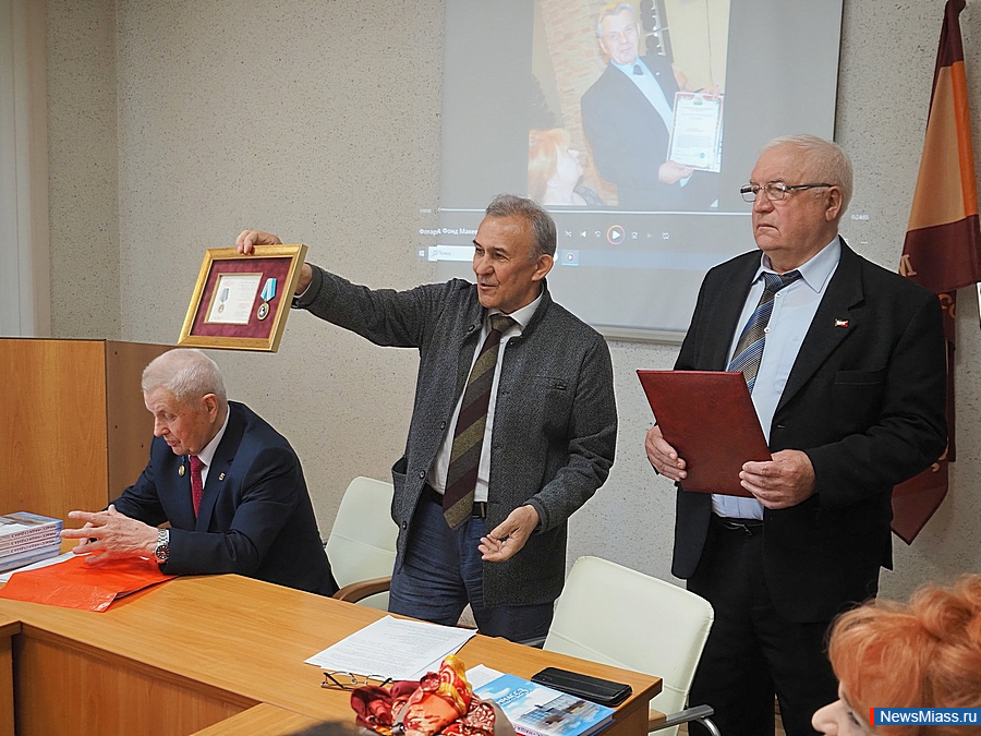 ���� ����� ��������� �.�. ������� � ������ ������� ������. ������������� ����� ����� ��������� �.�. ������� "�������� ������" ����������� 35 ���