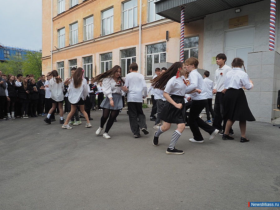 "�� ���� ������, ����� �� �����!". � ����� � 6 ������ ������ ����������� �����������, ����������� ��� ������