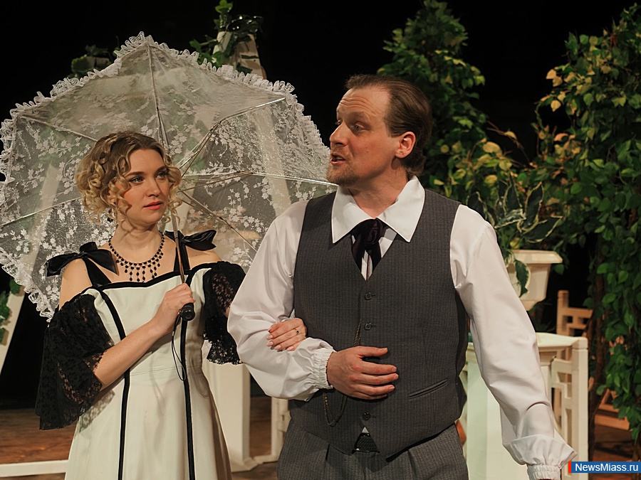 ������� ������ ������� "����� � �������" � �������-������� "������". ����� ��������� �������� �������� ������������ ���������� ����� ������� � �������