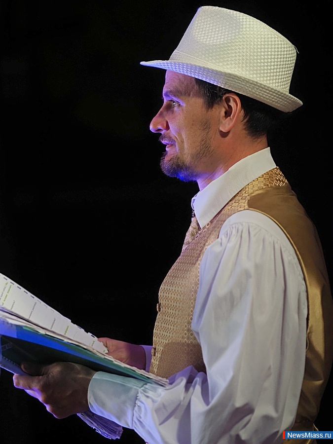 ������� ������ ������� "����� � �������" � �������-������� "������". ����� ��������� �������� �������� ������������ ���������� ����� ������� � �������