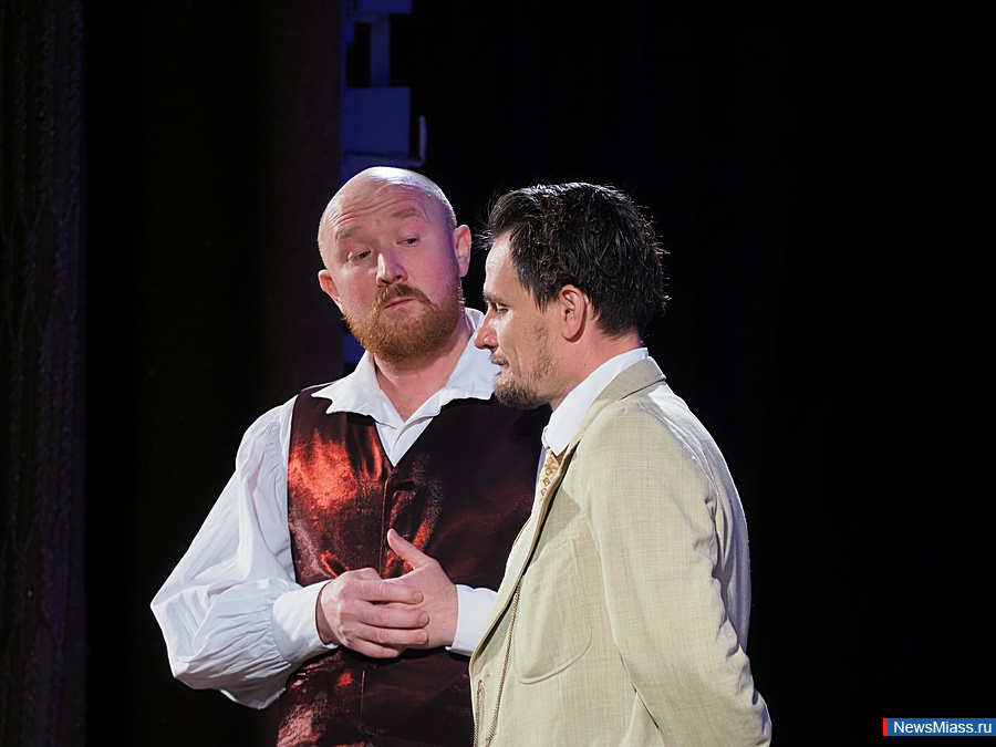 ������� ������ ������� "����� � �������" � �������-������� "������". ����� ��������� �������� �������� ������������ ���������� ����� ������� � �������