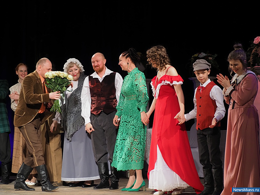 ������� ������ ������� "����� � �������" � �������-������� "������". ����� ��������� �������� �������� ������������ ���������� ����� ������� � �������