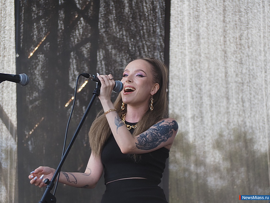 ����� � �������� ������� ���� �������� "������". ��������� "����" ������� ������� ������ ������� ������� � ����� 80-����� �� ��� ������� ������� ����������