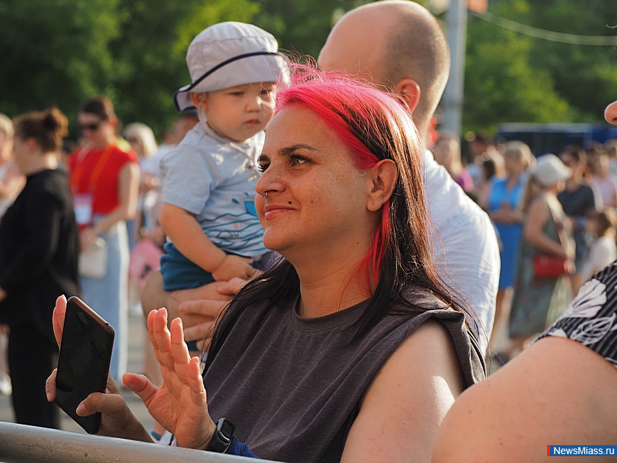 ����� � �������� ������� ���� �������� "������". ��������� "����" ������� ������� ������ ������� ������� � ����� 80-����� �� ��� ������� ������� ����������