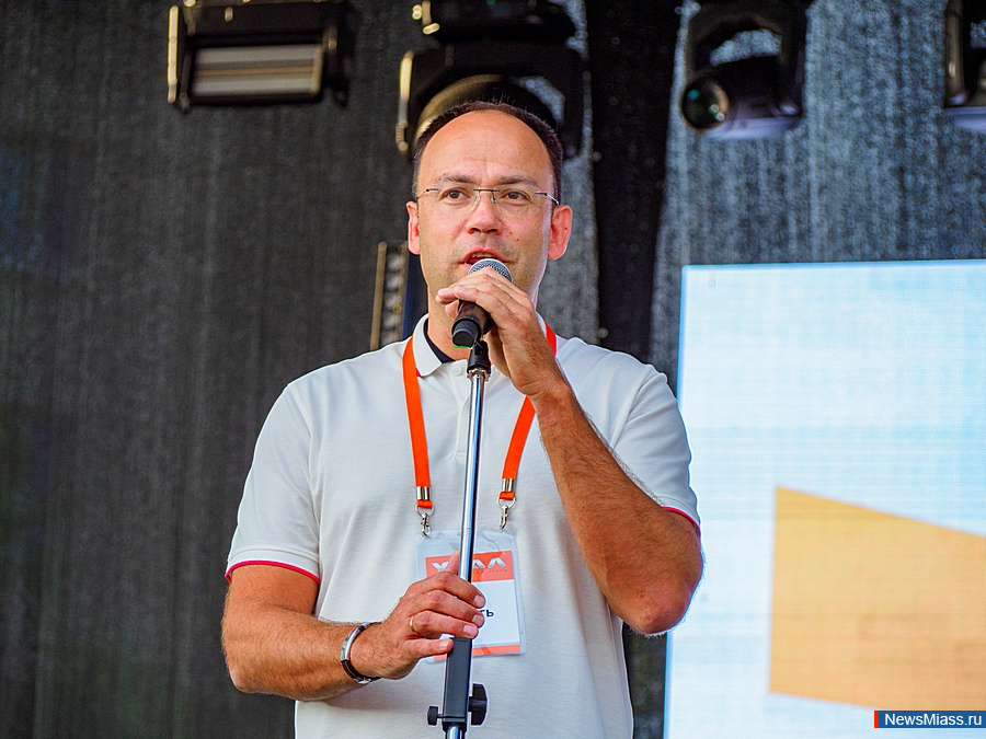 ����� � �������� ������� ���� �������� "������". ��������� "����" ������� ������� ������ ������� ������� � ����� 80-����� �� ��� ������� ������� ����������