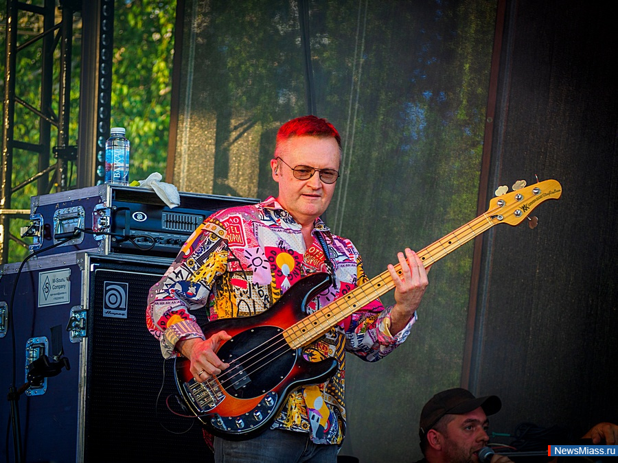 ����� � �������� ������� ���� �������� "������". ��������� "����" ������� ������� ������ ������� ������� � ����� 80-����� �� ��� ������� ������� ����������