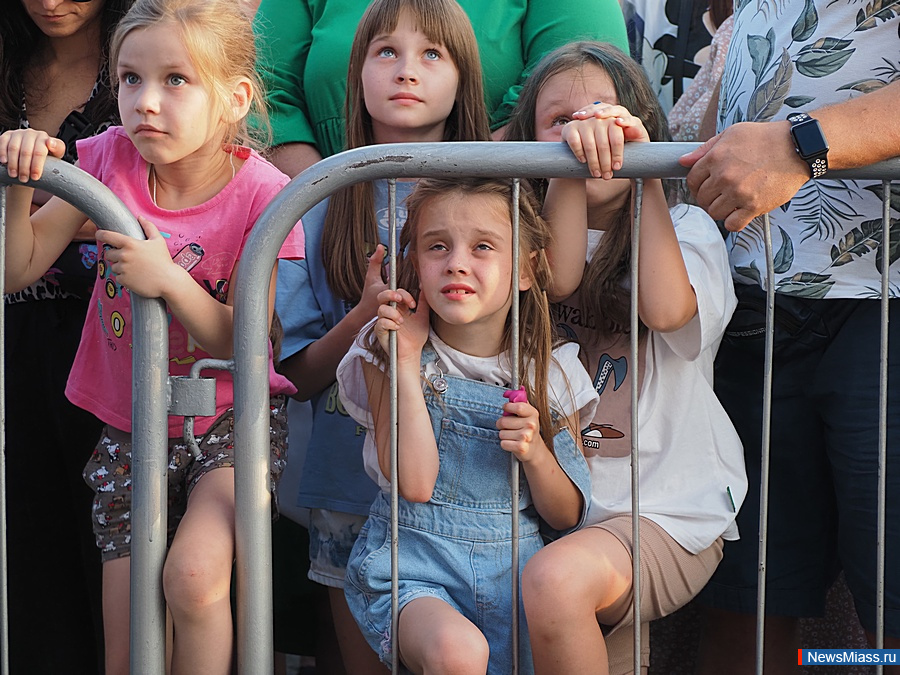 ����� � �������� ������� ���� �������� "������". ��������� "����" ������� ������� ������ ������� ������� � ����� 80-����� �� ��� ������� ������� ����������