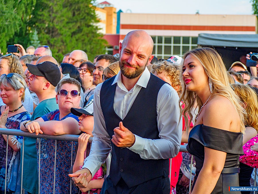 ����� � �������� ������� ���� �������� "������". ��������� "����" ������� ������� ������ ������� ������� � ����� 80-����� �� ��� ������� ������� ����������